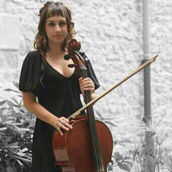 Noelia - cours de violoncelle à domicile